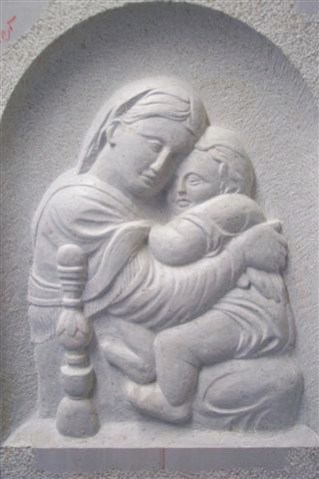 Madonna mit Stuhlbein in Trani